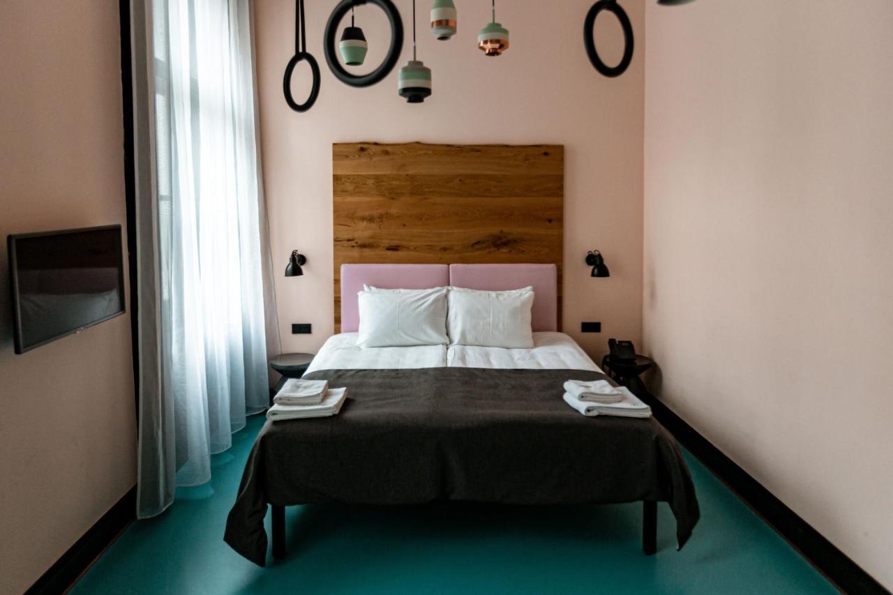 Hotel Rum Будапеща Екстериор снимка